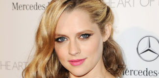Who is Teresa Palmer:wiki, weight, height, age, personal life.