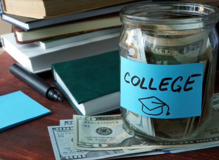 Ways to Make Money in College