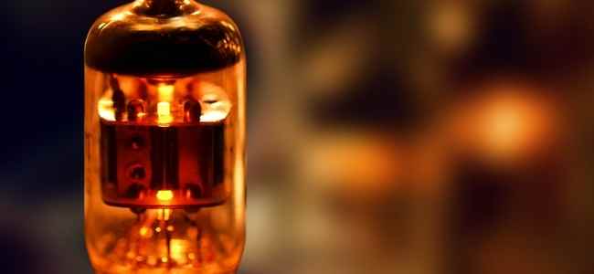 How Does a Vacuum Tube Work