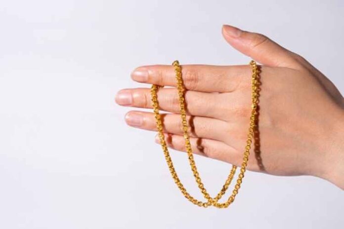 The Best 24 Karat Gold Accessories Dangling Right On Your Neck