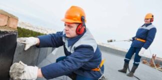 4 Signs You Need Help from Professional Roofing Services 4 Signs You Need Help from Professional Roofing Services