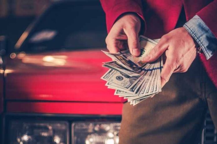 5 Reasons to Accept a Cash Offer on Your Old Car