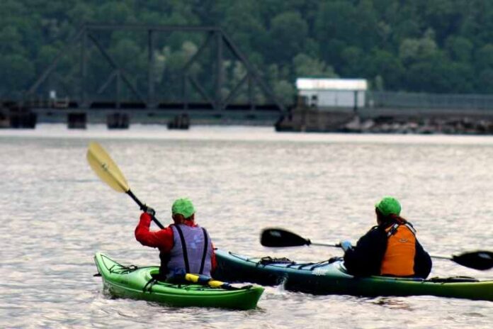 Boating for Beginners: What You Need to Know to Get Started