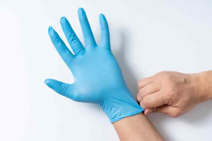 How Nitrile Gloves Protect Tattoo Artists and Clients from Infection