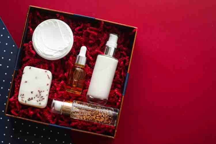 Glow Up Your Gifting Game with These Luxurious Skin Care Sets  Pulchra