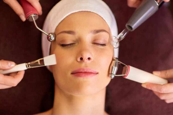 The Art of Giving Beauty Treatments